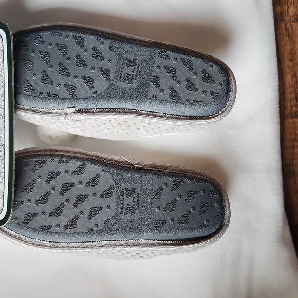 NEW Laura Ashley Memory Foam Slippers - Picture 7 of 8